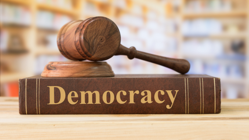 O Instituto Econacional promove iniciativas de engajamento cívico para reforçar a democracia local.