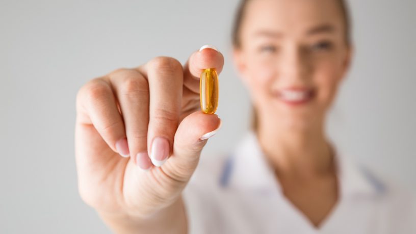 Lawrence Aseba Tipo orienta quando a suplementação de vitaminas é realmente necessária.