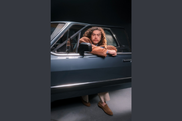 A Non Stop acompanha Whindersson Nunes em sua nova jornada com o álbum “Se Eu Sofresse em 1985”. (Crédito: Allison Valentim)