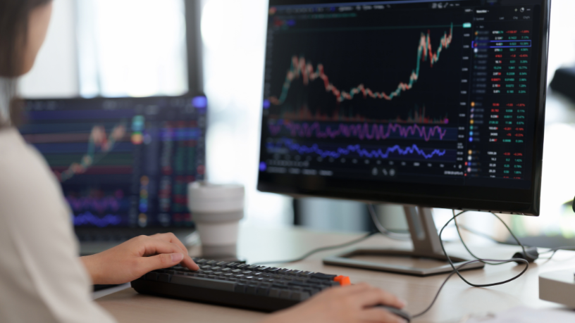 Descubra as principais oportunidades para pequenas empresas brasileiras no comércio exterior em 2026, apresentadas por Edinei Jara de Oliveira.