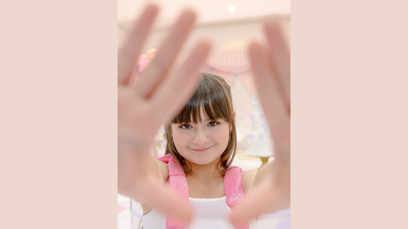 Juju Teófilo usou o bom humor para falar de objetivos futuros e engajar seguidores ao compartilhar suas metas para 2026 pela Non Stop. (Créditos: João Bosco Fotografia)