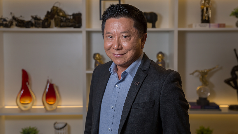 A exérese de cisto sebáceo é indicada quando há risco de inflamação ou desconforto, explica Milton Seigi Hayashi.