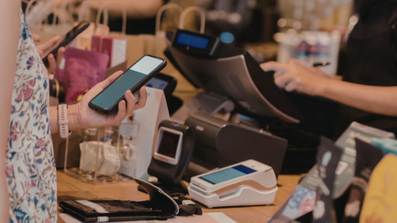 A tecnologia tem contribuído para a redução de filas e para melhorar o acesso a serviços, como explica o Sindnapi - Sindicato Nacional dos Aposentados, Pensionistas e Idosos.